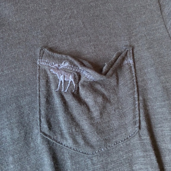 Tee - Picture 2 of 3